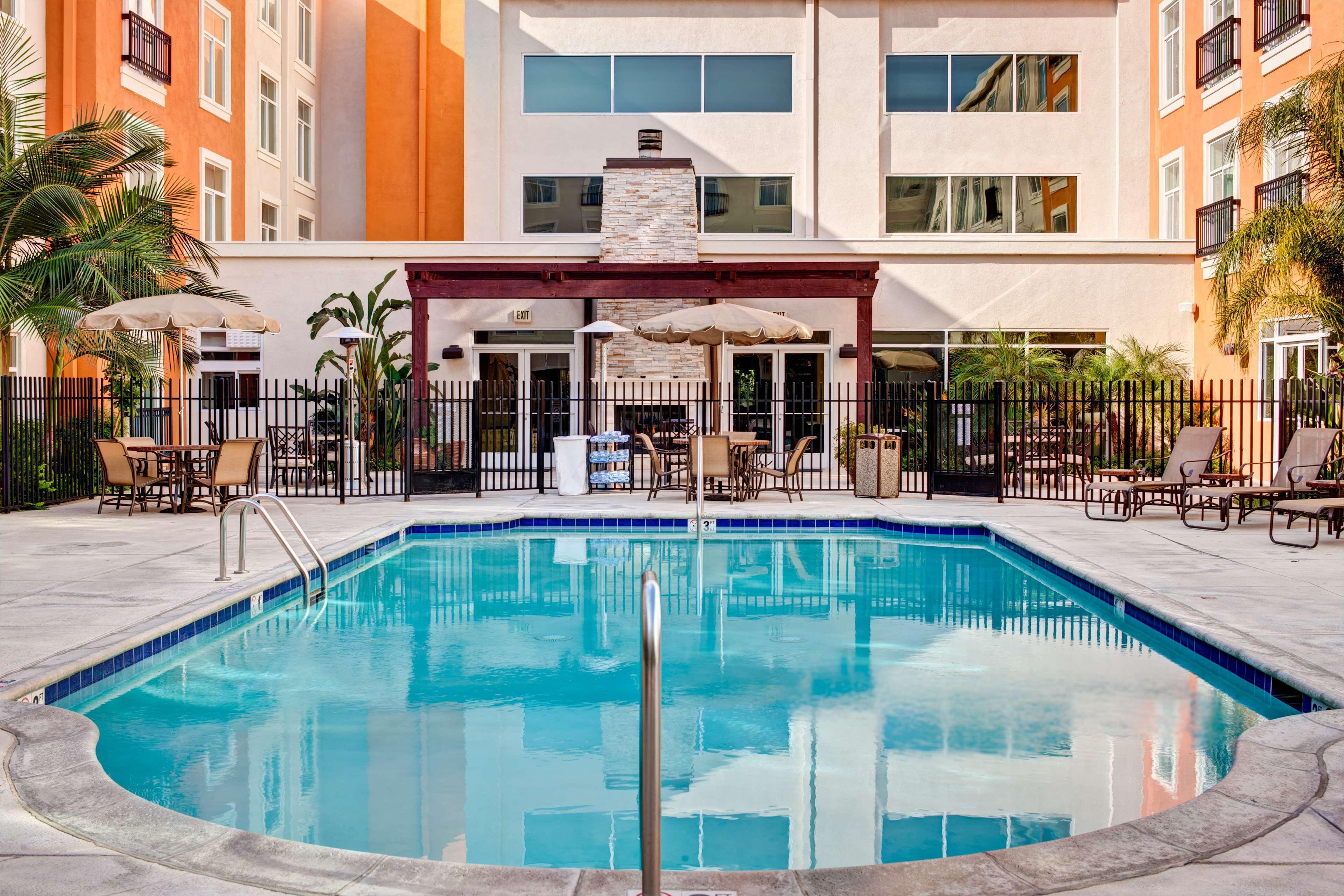 Embassy Suites Valencia Einrichtungen foto