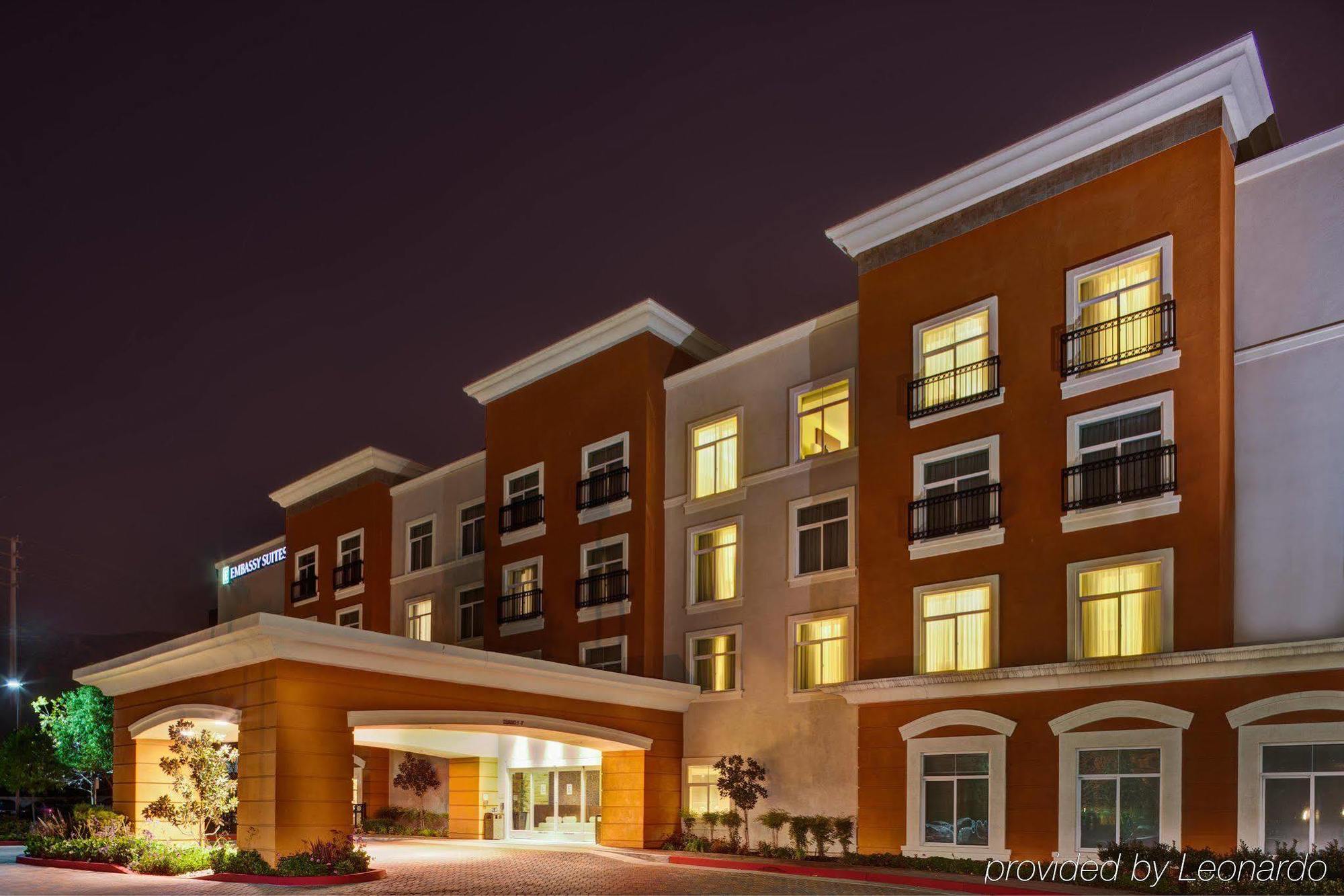 Embassy Suites Valencia Exterior foto