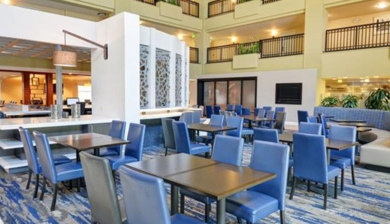 Embassy Suites Valencia Exterior foto